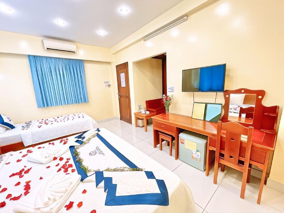 होटल Khach San Hanh Long Ho Chi Minh City